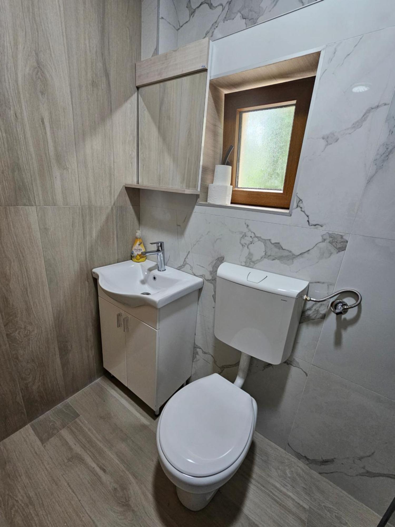 Traditional House Srna דירה *