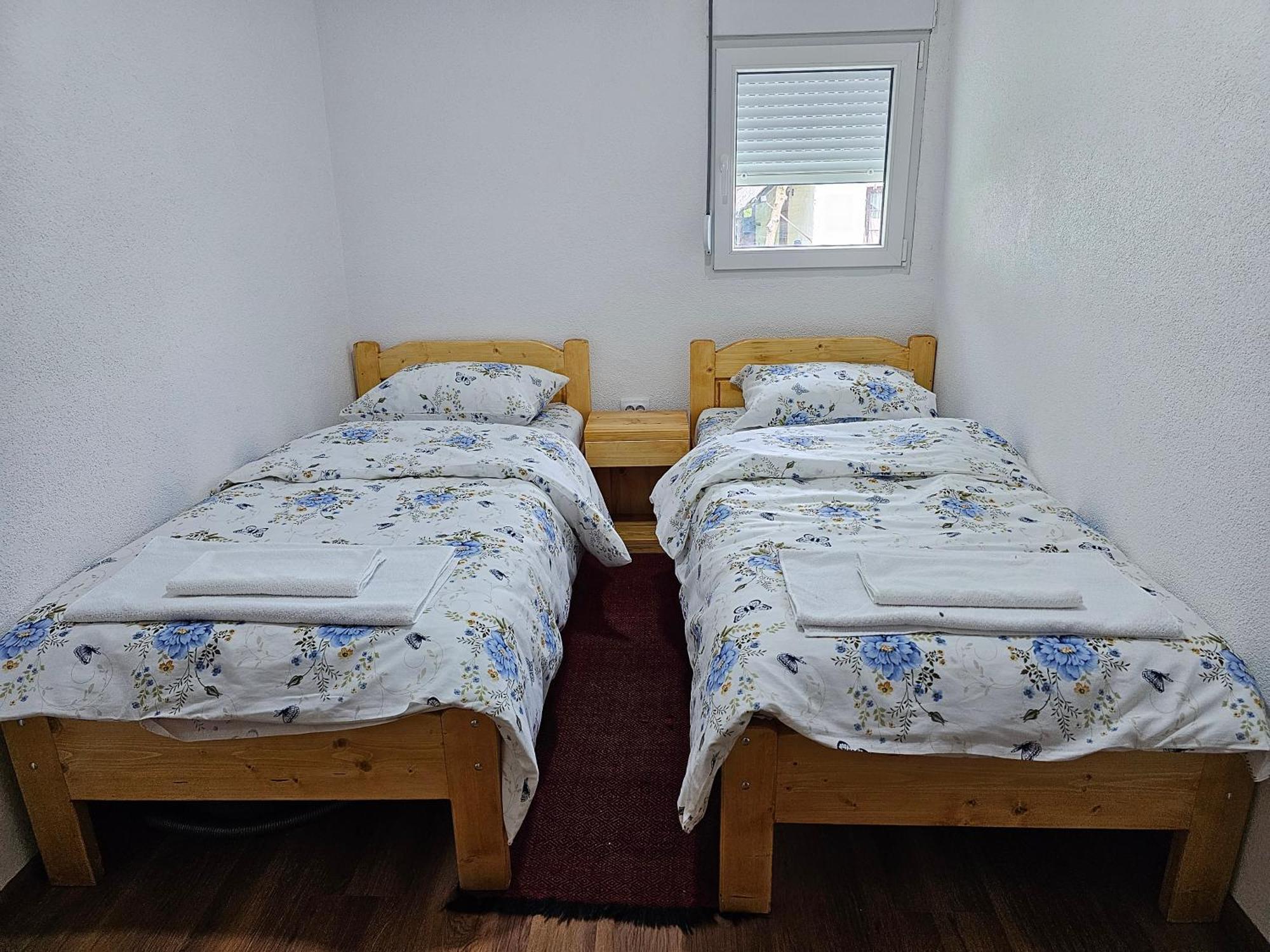 דירה Traditional House Srna *