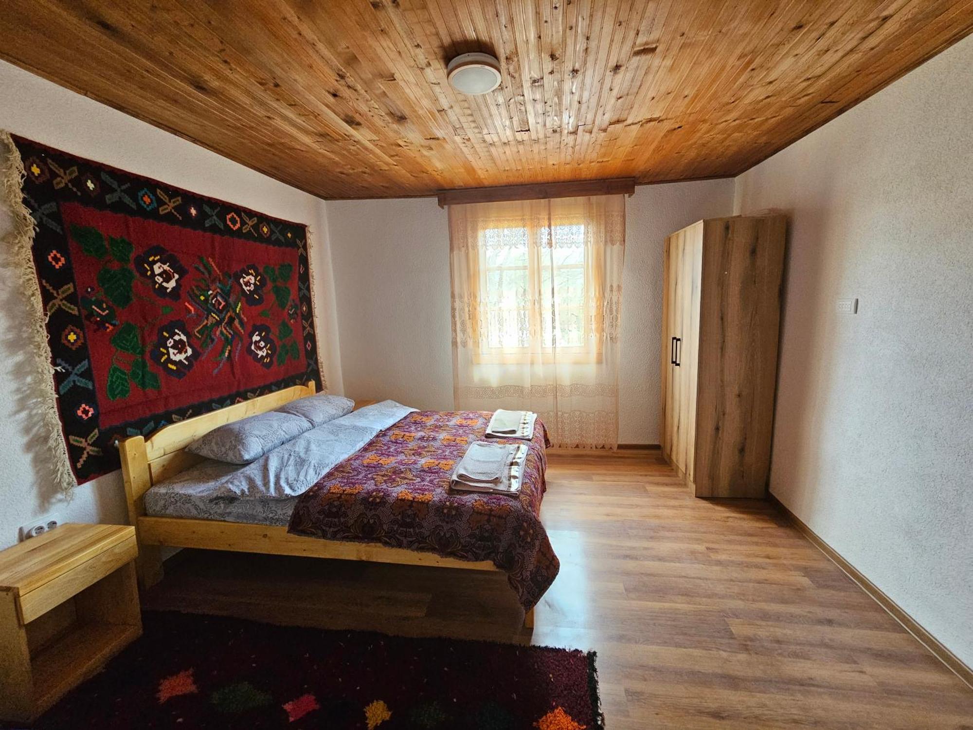 Traditional House Srna דירה